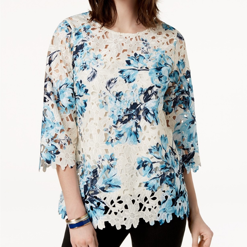 NWT Charter Club floral lace top with cami